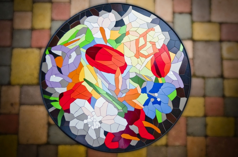 Mozaika – kovové zahradní stolky